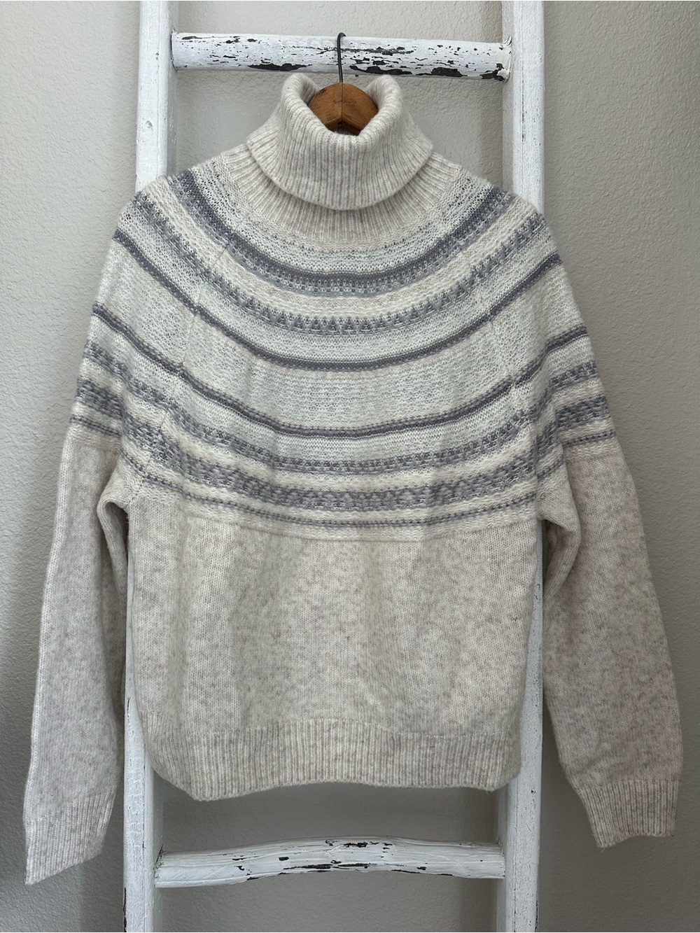 H&M Cream and Gray Fair Isle Sweater